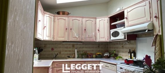 3 bedrooms House in Mayenne, France No. 301884 9