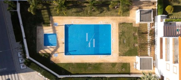 Apartamento T2 em Quarteira, Portugal N.º 100373 3