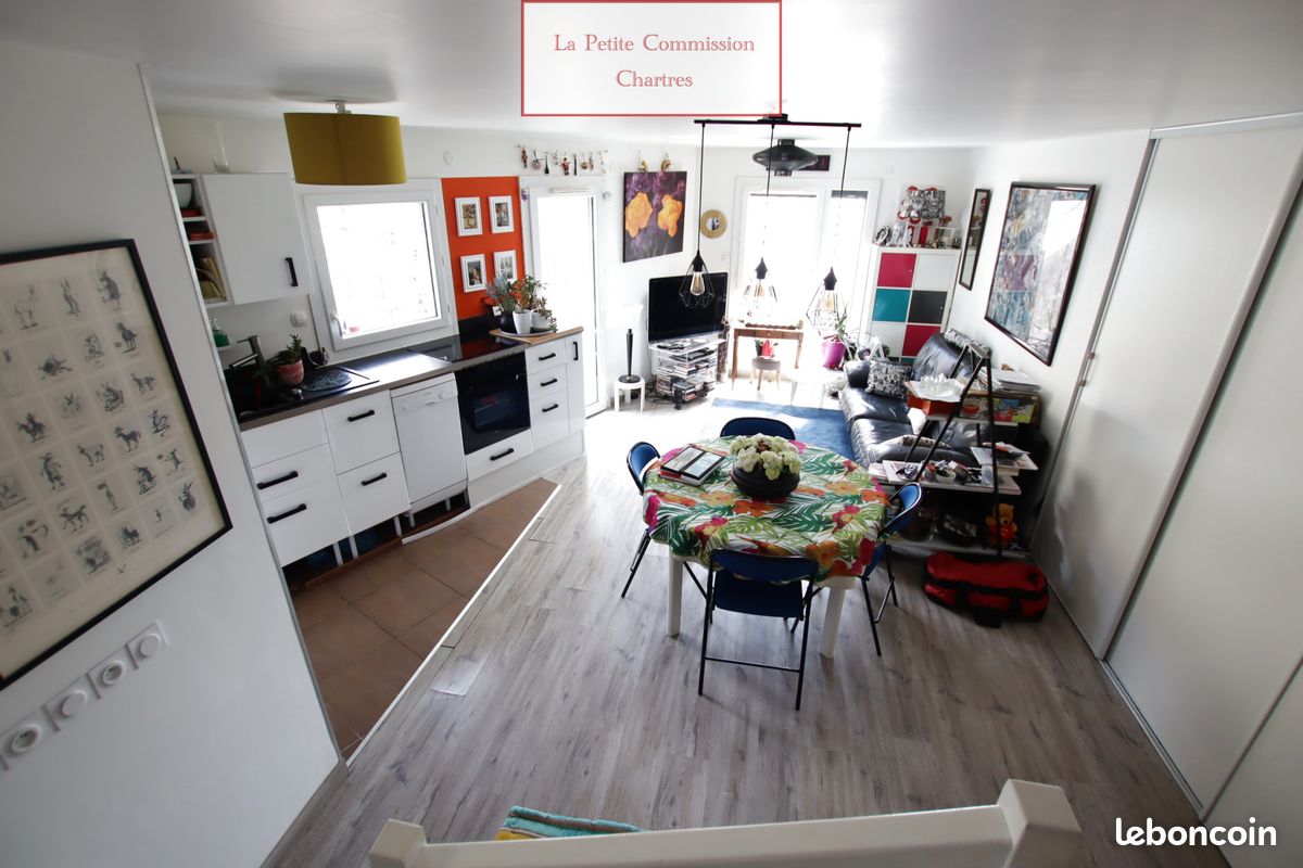 2 bedrooms Duplex in Chartres, France No. 73035