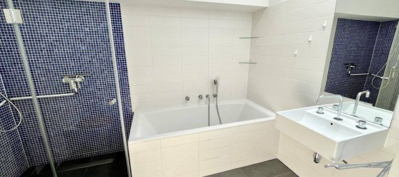 5-Zimmer Wohnung in Brigittenau, Austria, Nr. 198640 2