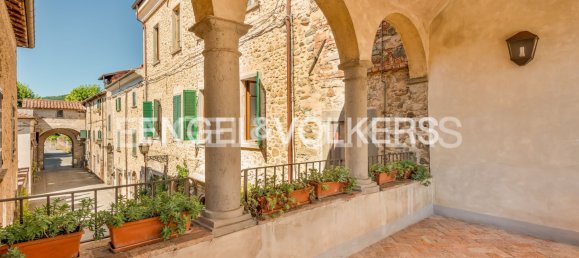 3 غرف نوم فيلا في Villafranca in Lunigiana, Italy رقم 297779 12