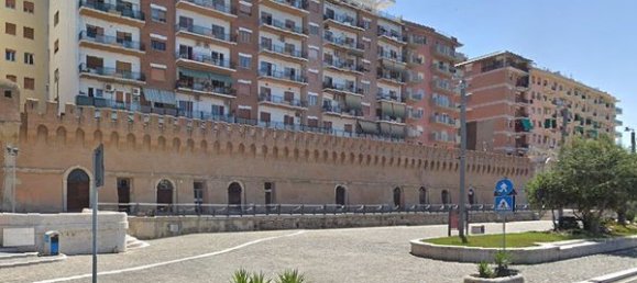 2غرفة عقار تجاري في Civitavecchia, Italy رقم 85616 2