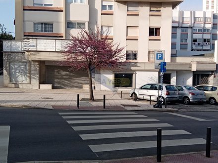 1750m² Building in Oeiras, Portugal No. 50795