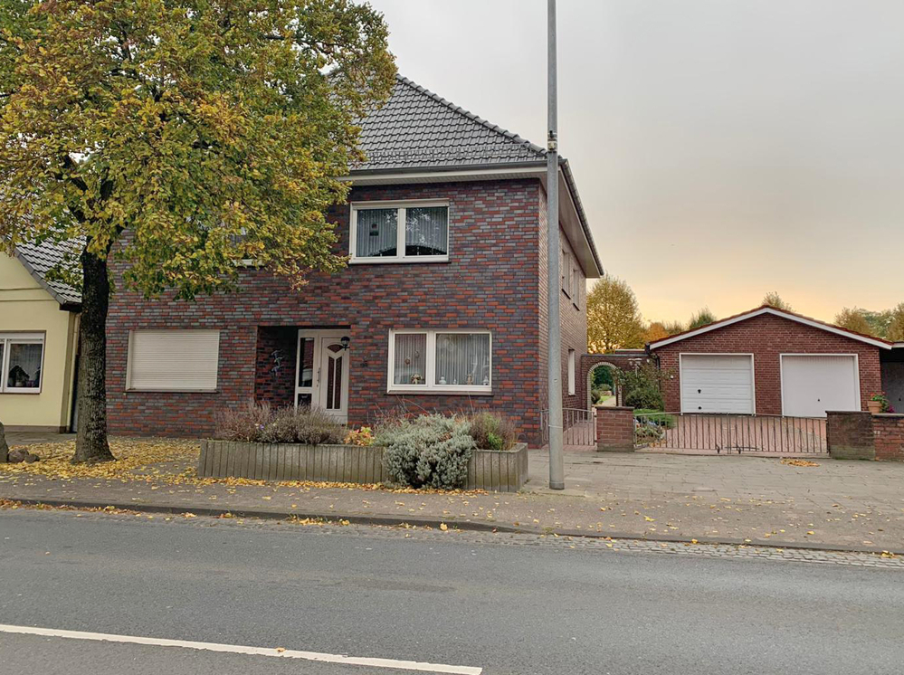 Дом с 9 комнатами в Diepholz, Германия № 181830