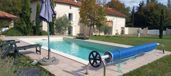 3 Schlafzimmer Haus in Charente, France, Nr. 335486 2