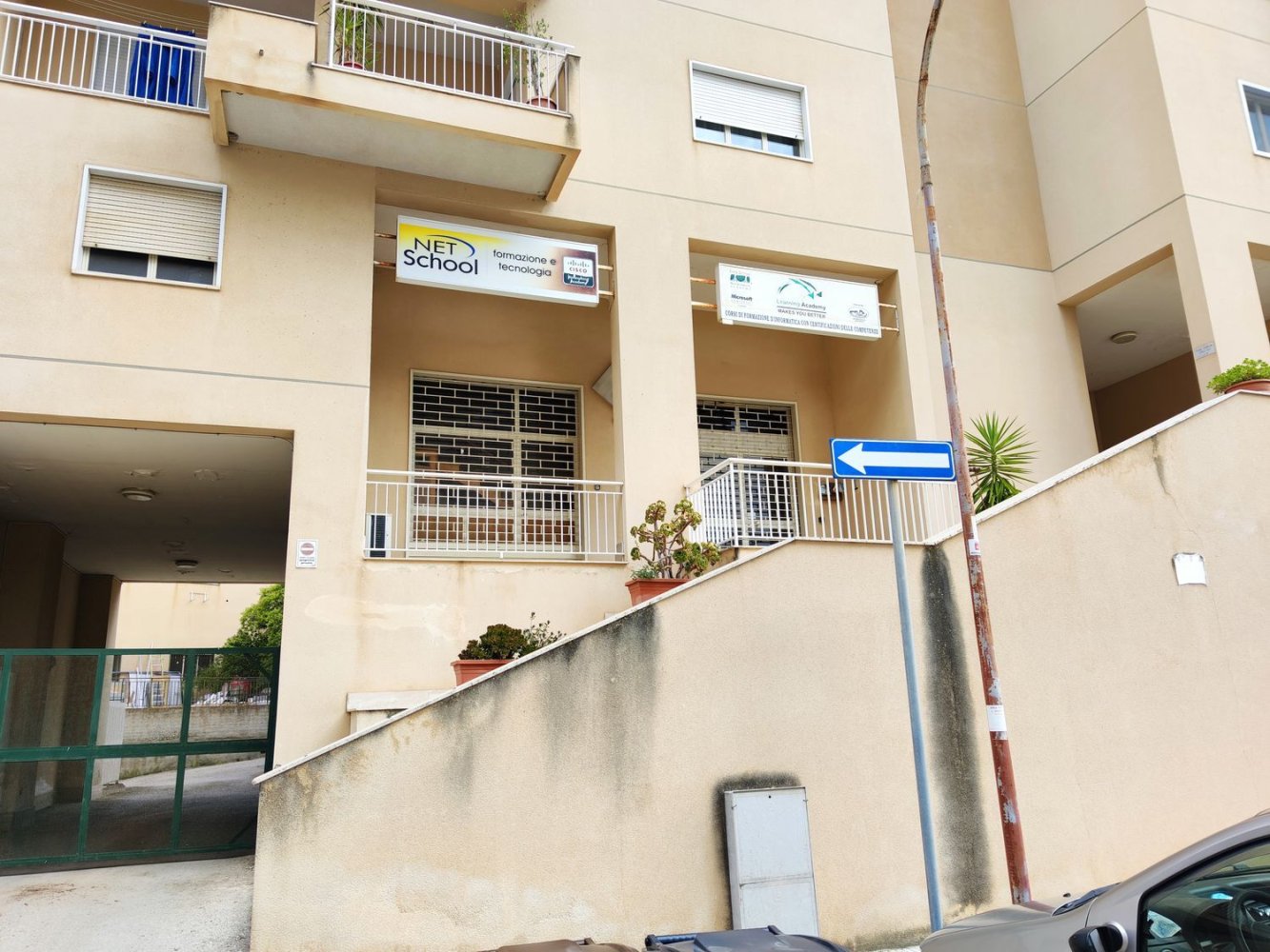 144m² Commercial property in Caltanissetta, Italy No. 255448