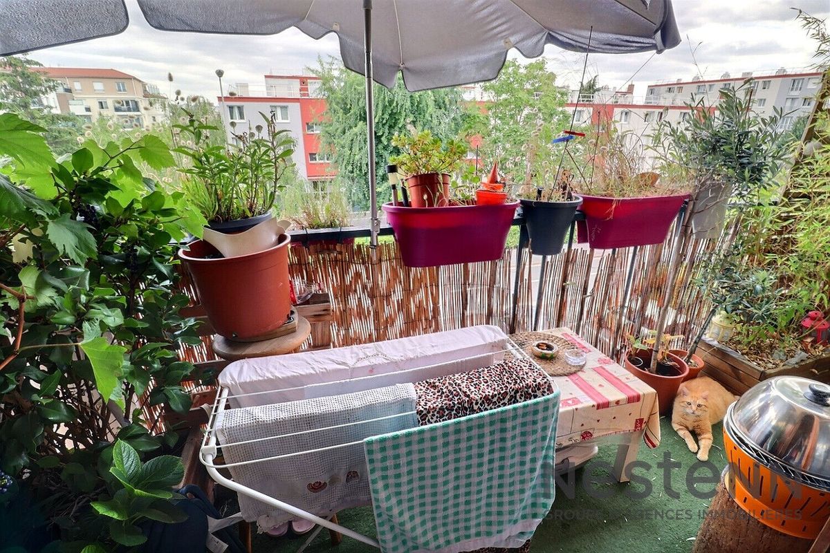 3 Schlafzimmer Wohnung in Neuilly-sur-Marne, France, Nr. 173698