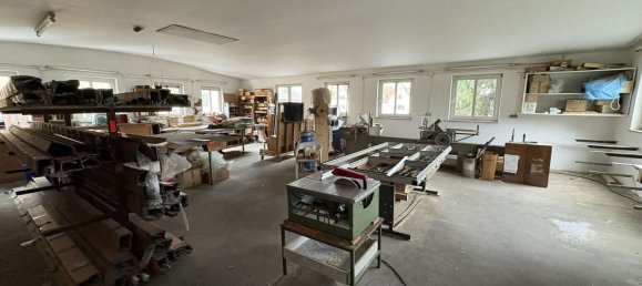 15 rooms Building in Bayreuth, Germany No. 270622 6