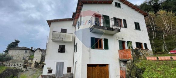 2 bedrooms House in Bagni di Lucca, Italy No. 118264 2