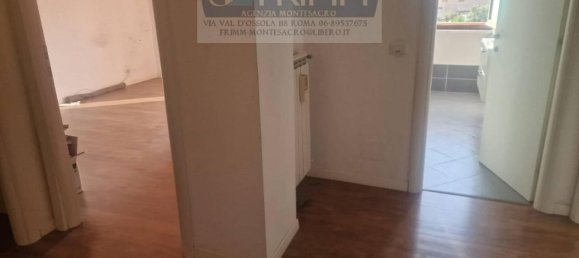 4 rooms Apartment in Rome, Italy No. 29341 10