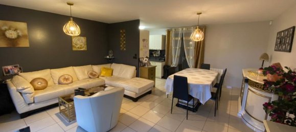 Casa de 4 dormitorios en Nogent-le-Rotrou, France No. 48561 2