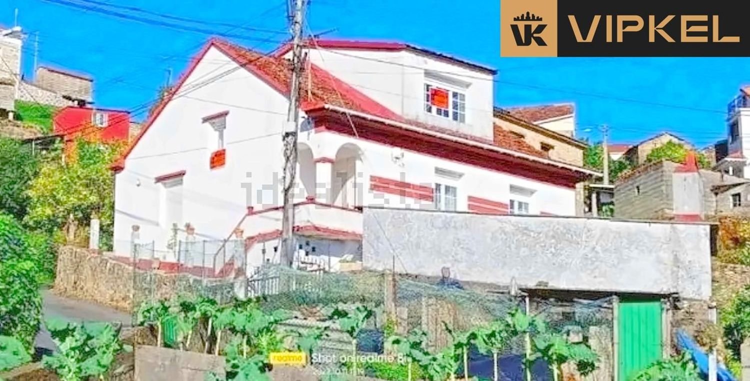 4 bedrooms Townhouse in Muros, Spain No. 251118