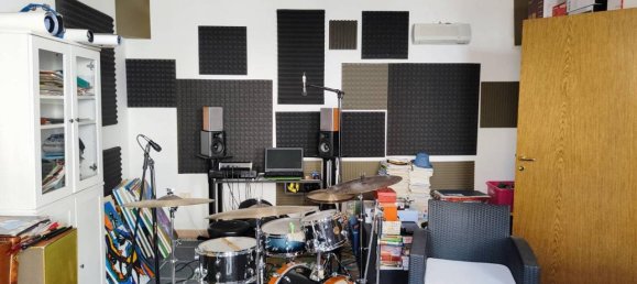 Casa de 4 divisões em Benevento, Italy N.º 121220 22