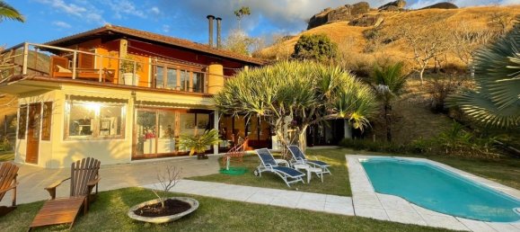 4 bedrooms Villa in Itaipava, Brazil No. 10 3