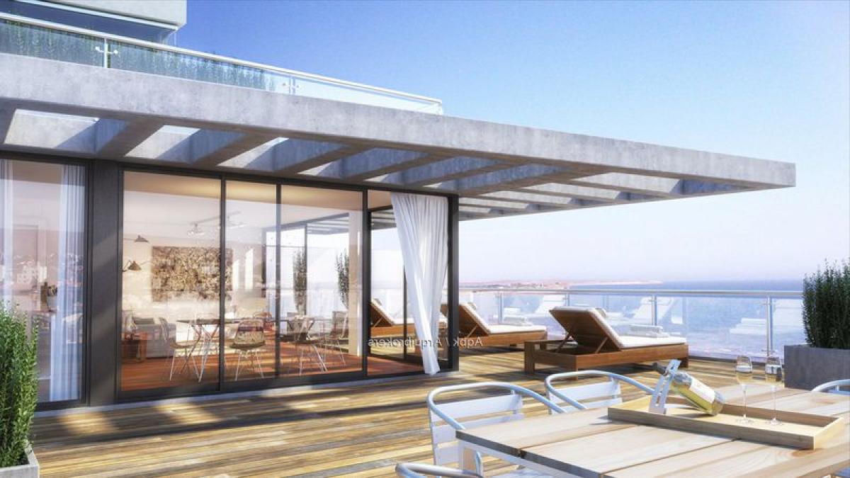 3 bedrooms Apartment in Montevideo, Uruguay No. 7300