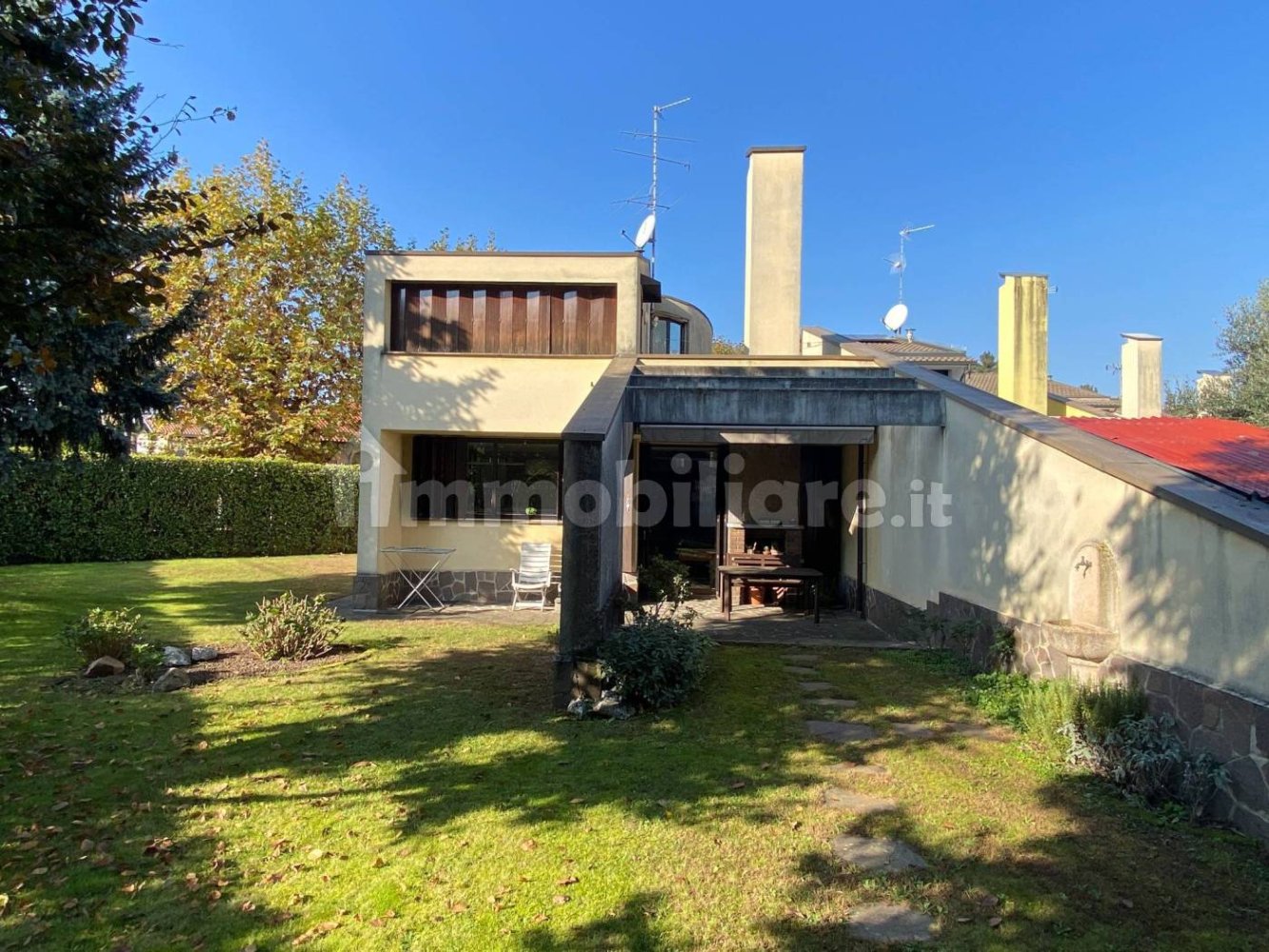 2 bedrooms House in Olgiate Olona, Italy No. 10535