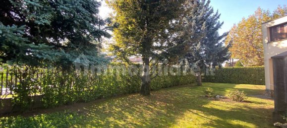 2 bedrooms House in Olgiate Olona, Italy No. 10535 12