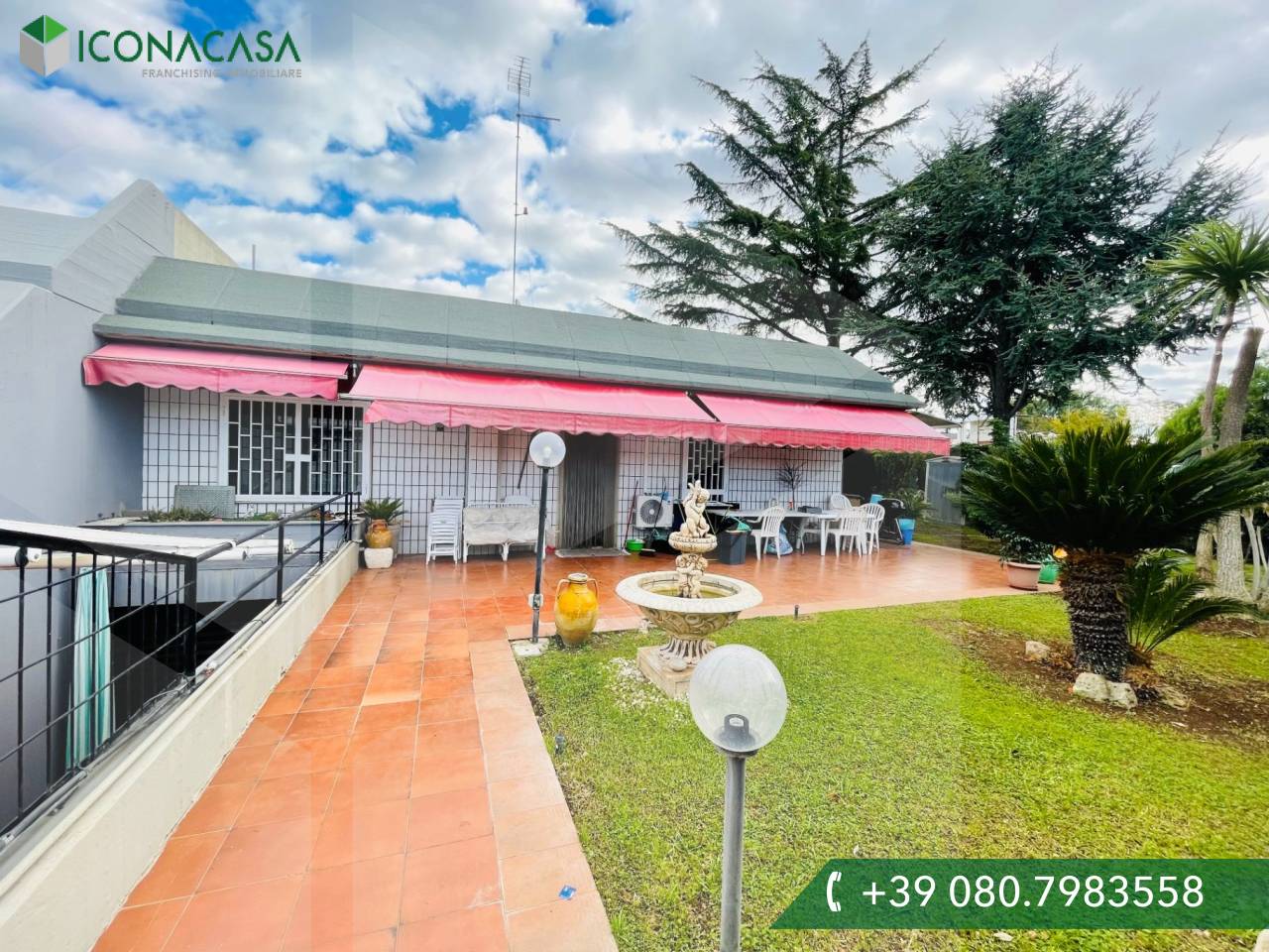 5غرفة فيلا في Valenzano, Italy رقم 25453