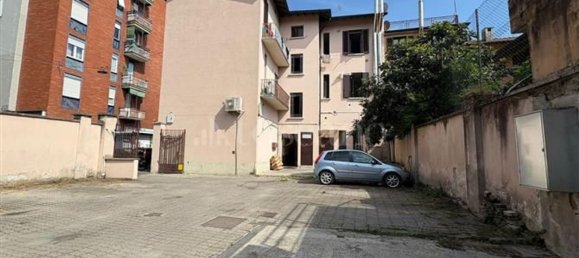 Gebäude in Milan, Italy 750m², Nr. 261637 4