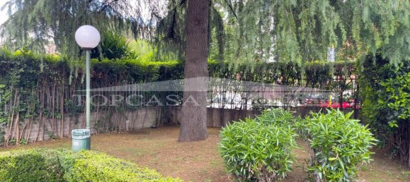 Apartamento de 2 dormitorios en Rome, Italy No. 370178 2