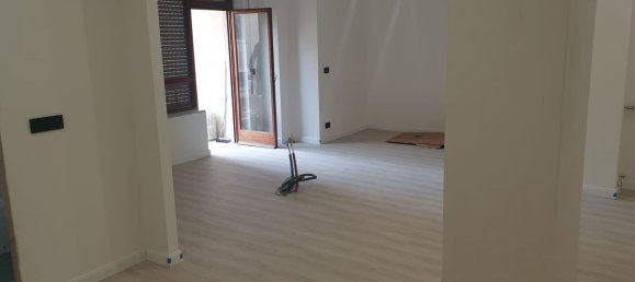 2 Schlafzimmer Wohnung in Genoa, Italy, Nr. 376392 7