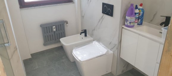 2 Schlafzimmer Wohnung in Genoa, Italy, Nr. 376392 16