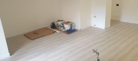 2 Schlafzimmer Wohnung in Genoa, Italy, Nr. 376392 9