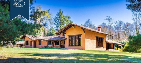4 bedrooms Villa in Paruzzaro, Italy No. 352259 7