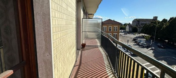 4 rooms Apartment in Vercelli, Italy No. 86262 5