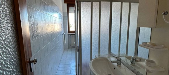 4 rooms Apartment in Vercelli, Italy No. 86262 9