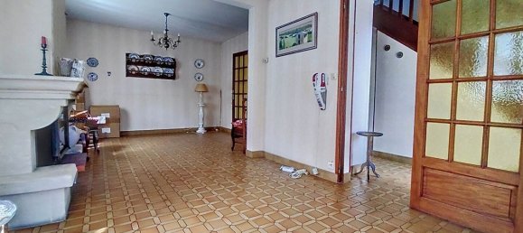 3 bedrooms House in Orleans, France No. 84238 2