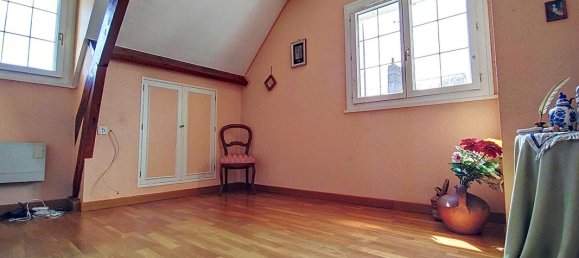 3 bedrooms House in Orleans, France No. 84238 5