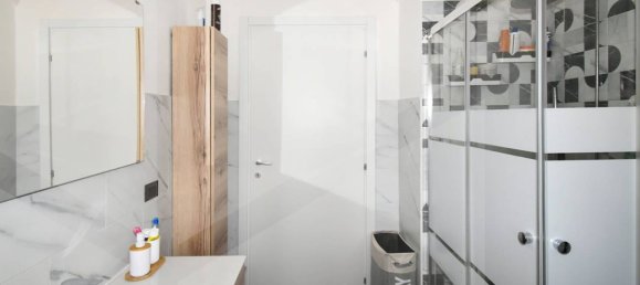 3 rooms Apartment in Parabiago, Italy No. 28768 15