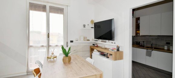 3 rooms Apartment in Parabiago, Italy No. 28768 5