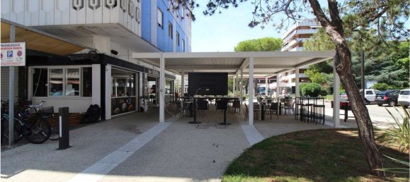 95m² Commercial property in Udine, Italy No. 98698 6