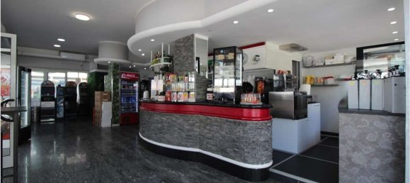 95m² Commercial property in Udine, Italy No. 98698 3