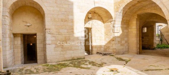 5 rooms Building in Gravina in Puglia, Italy No. 154627 4
