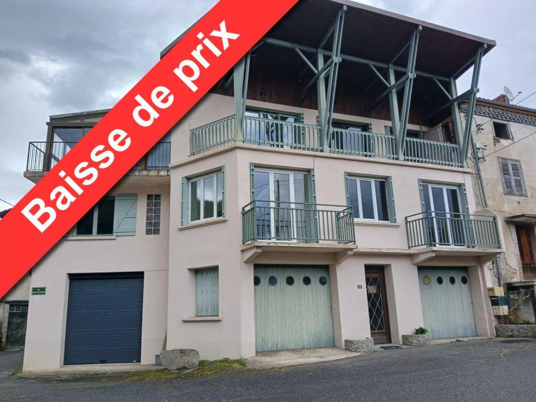 216m² Building in Loire, France No. 192372