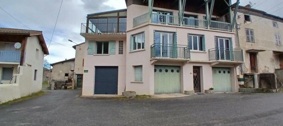 Здание 216м² в Луара, Франция № 192372 2