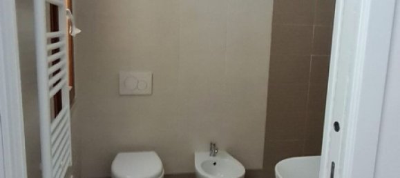 4 rooms Apartment in Colle di Val d'Elsa, Italy No. 67579 7