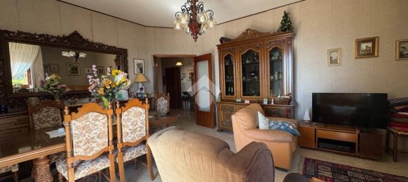 3 bedrooms Apartment in Catanzaro, Italy No. 348082 3