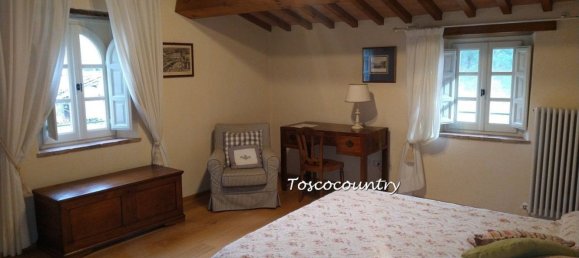 12 rooms House in Capannori, Italy No. 11006 45