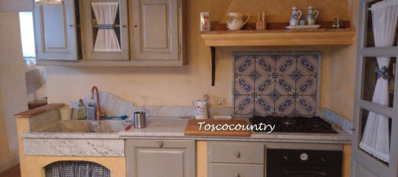 12 rooms House in Capannori, Italy No. 11006 28