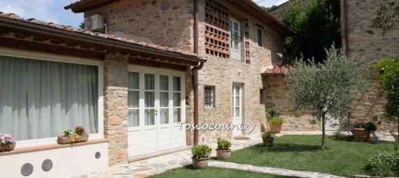 12 rooms House in Capannori, Italy No. 11006 33
