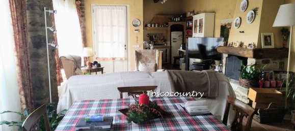 12 rooms House in Capannori, Italy No. 11006 90