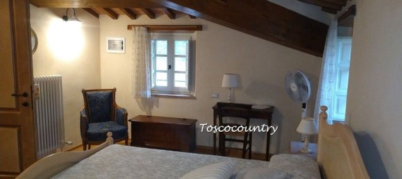 12 rooms House in Capannori, Italy No. 11006 34