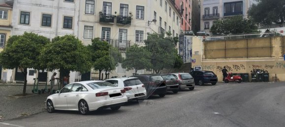 9 bedrooms Building in Lisbon, Portugal No. 103366 14