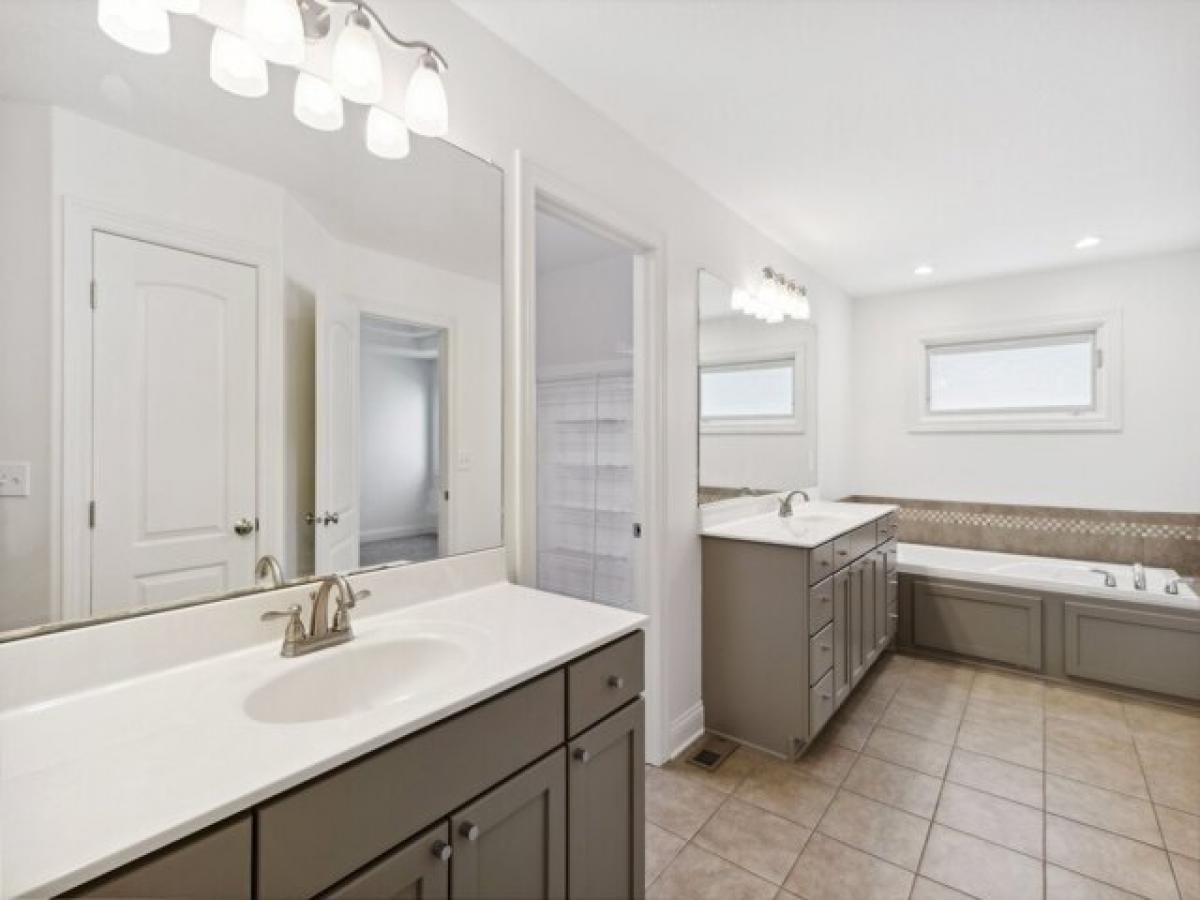 6 bedrooms House in Urbandale, USA No. 373142