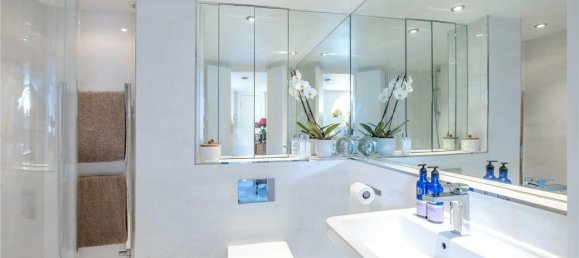 2 bedrooms Apartment in London, United Kingdom No. 13949 14