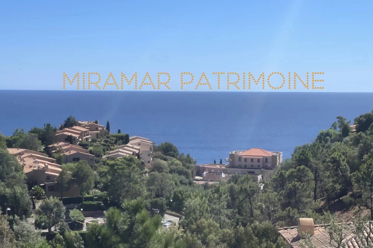 Квартира с 2 спальнями в Теуль-сюр-Мер, Франция № 344301